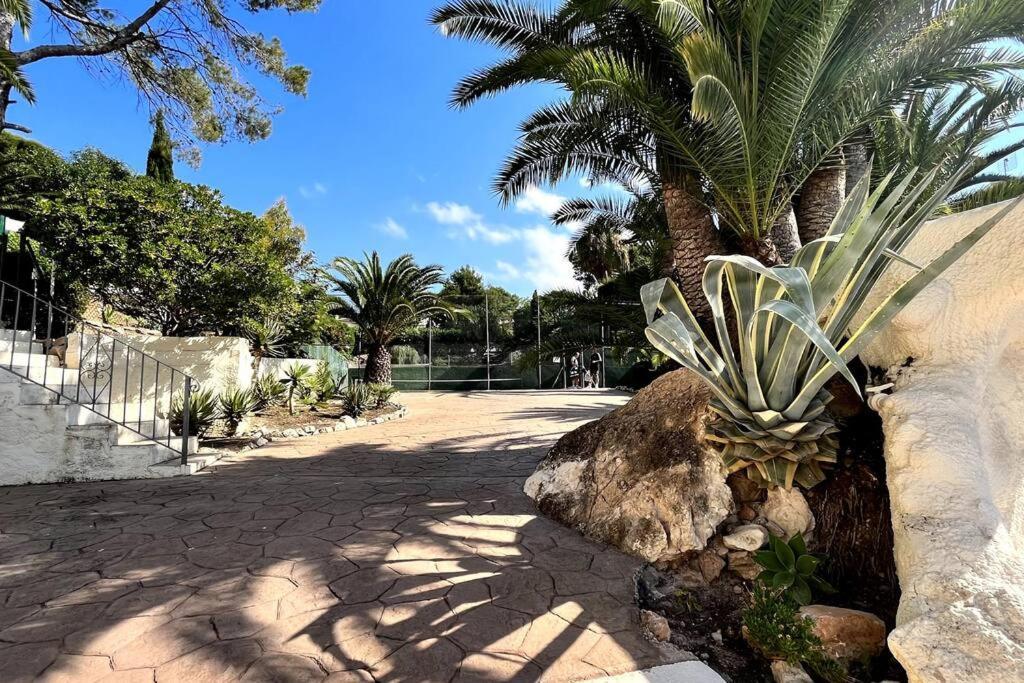 Апартаменты Reihenhaus Mit Garten In Moravit Moraira Теулада Экстерьер фото